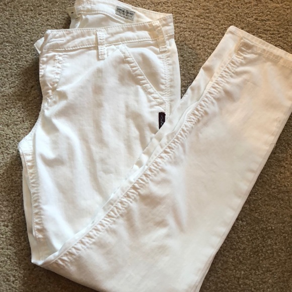 Silver Jeans Denim - Price drop!! White relaxed skinny jeans. Silvers